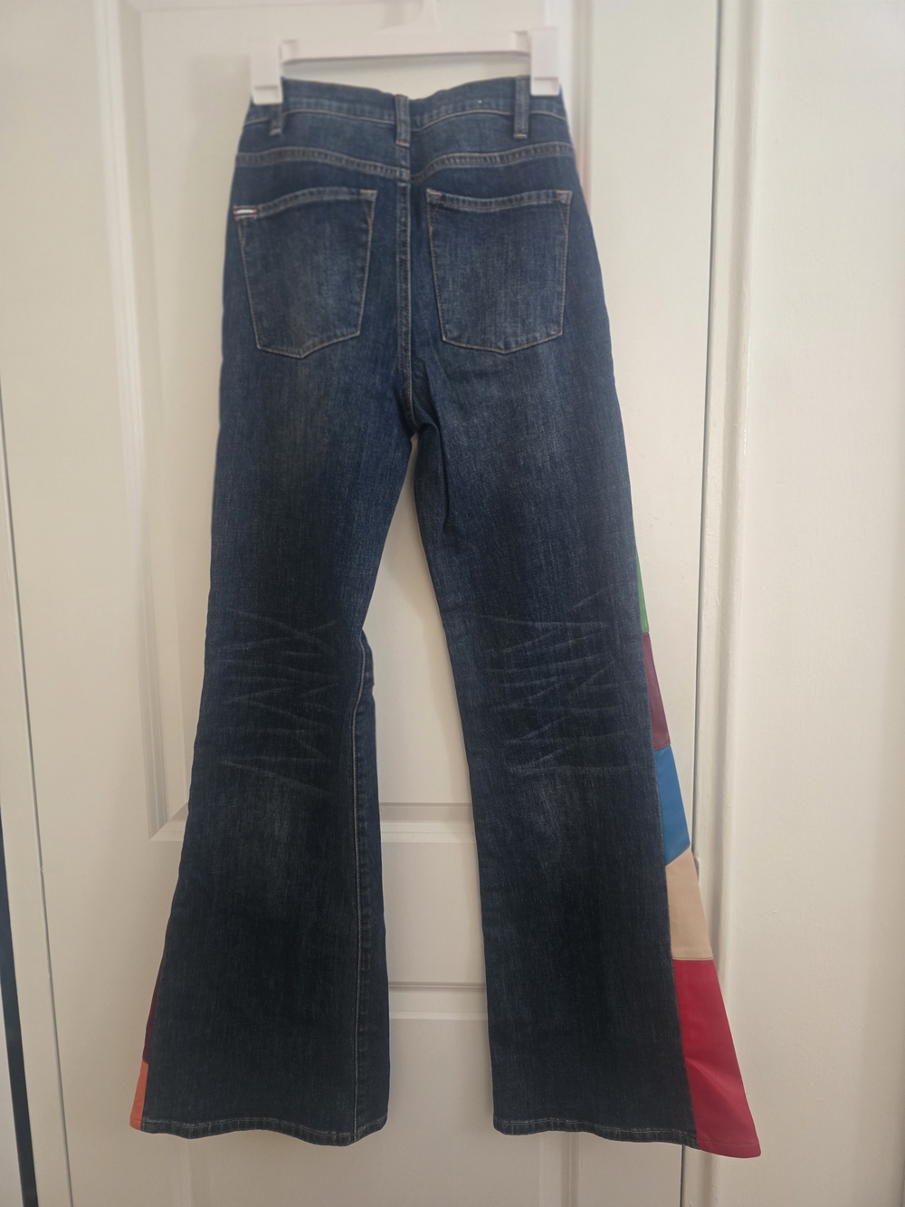 NWT Alice + Olivia Vegan Leather Flair Jean - Picture 6 of 7